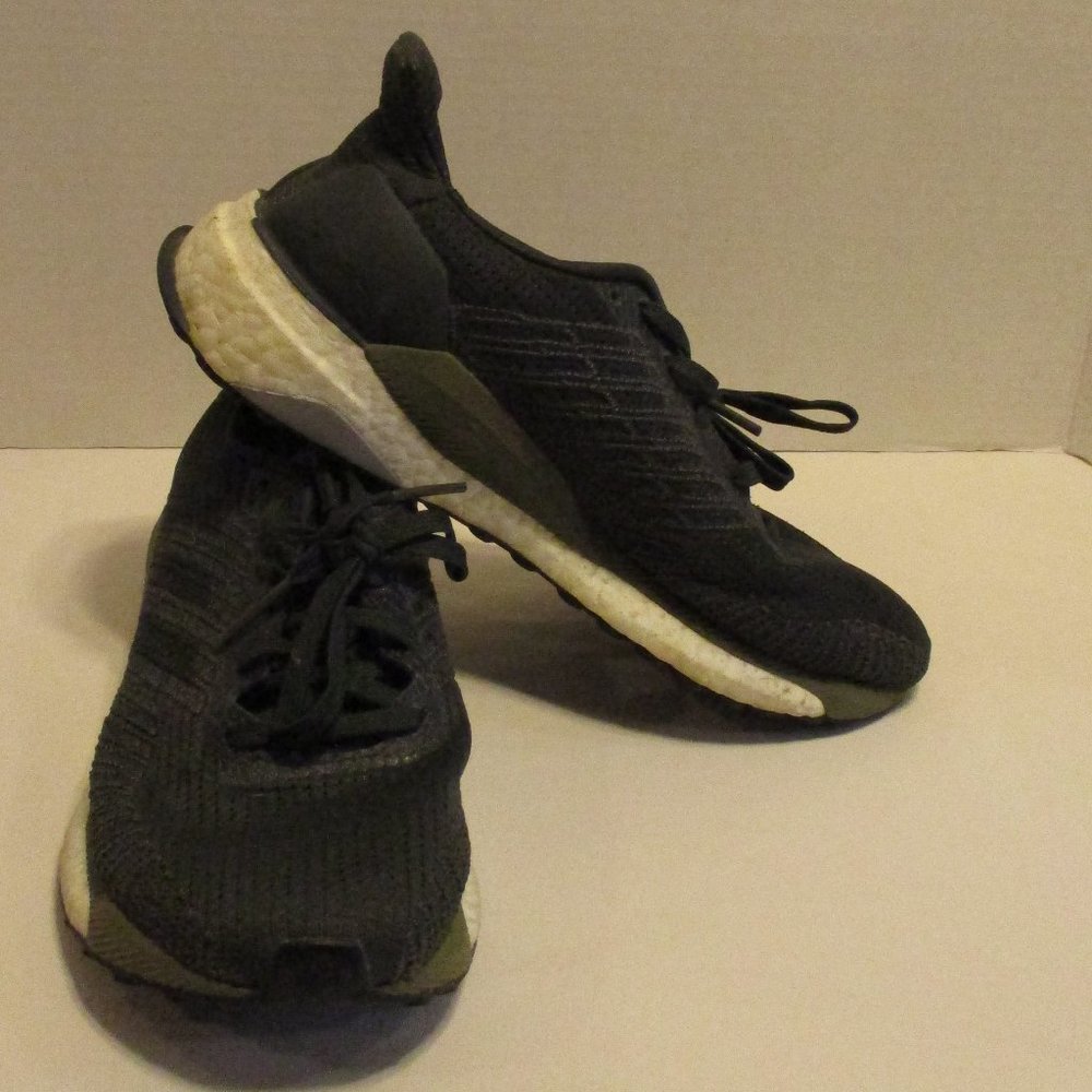 Adidas Solar Boost Shoes Woman Size 7 Gray White Athletic Outdoors Fun Shoes